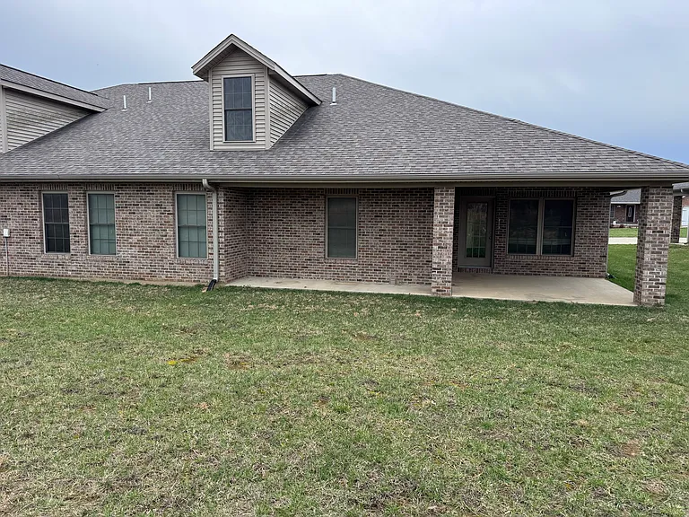 2640 Watson Dr — Photo 3