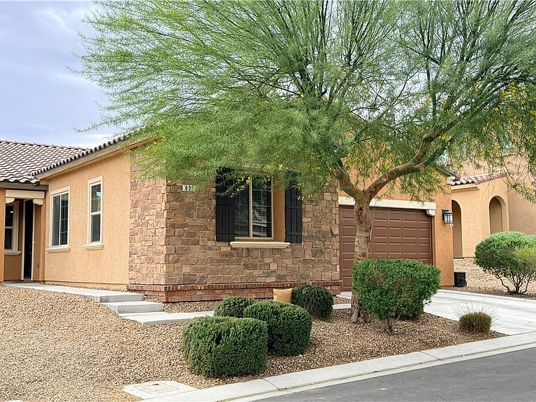 821 Fox Mountain Ct, North Las Vegas, NV