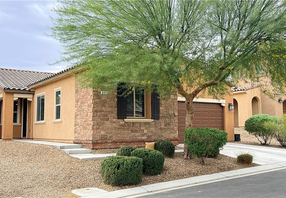 1st image of 821 Fox Mountain Ct
