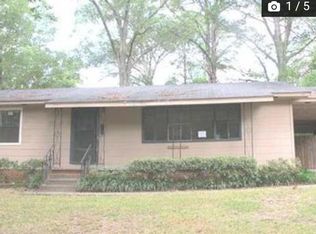 3133 Woodside Dr, Jackson, MS 39212