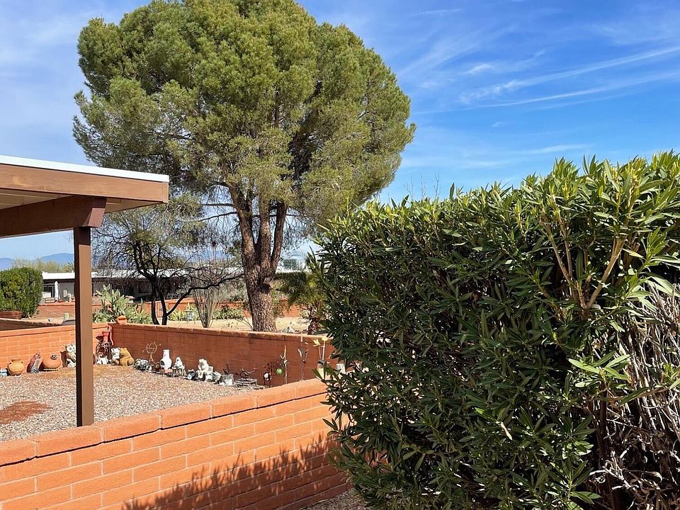 1st image of 384 W Camino Del Sonador