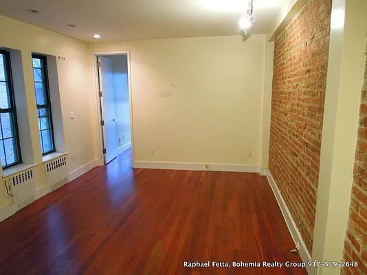 Rented by Bohemia Realty Group | media 12