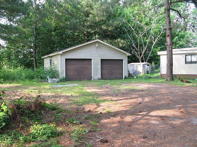 2nd image of 104 Timber Dr