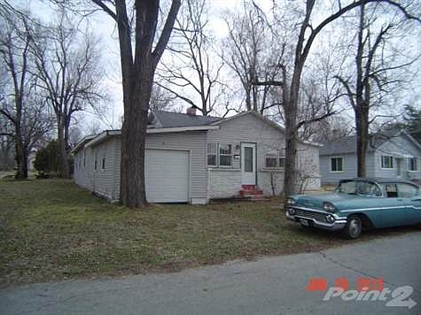 2nd image of 213 W Tyndal St