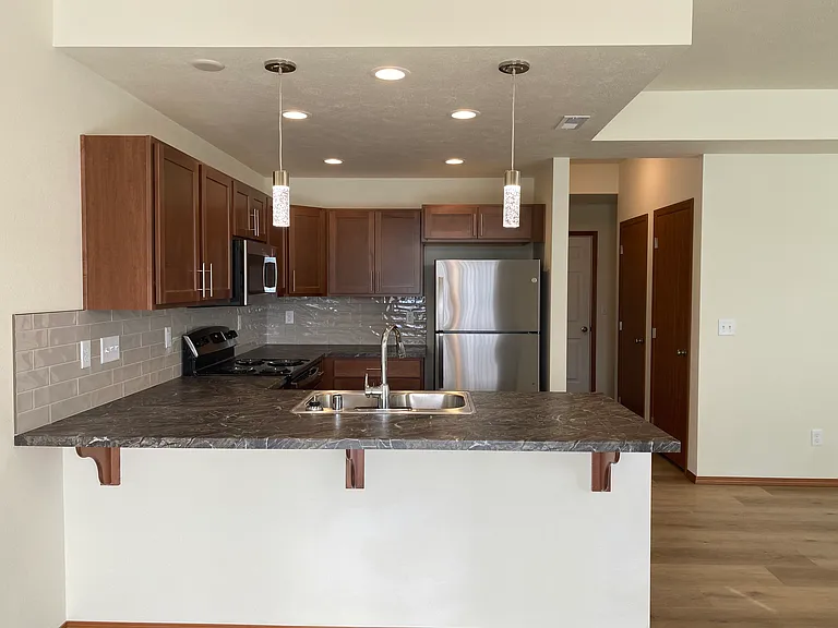 2307 N Bessie Rd — Photo 4