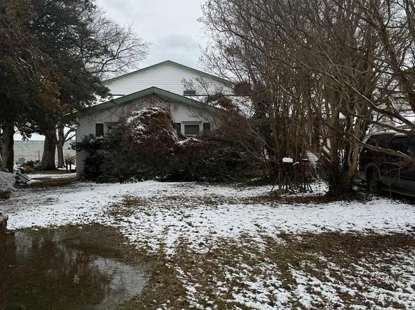 136 Bay Dr, Stevensville, MD 21666