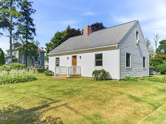 2nd image of 52 Willow Street