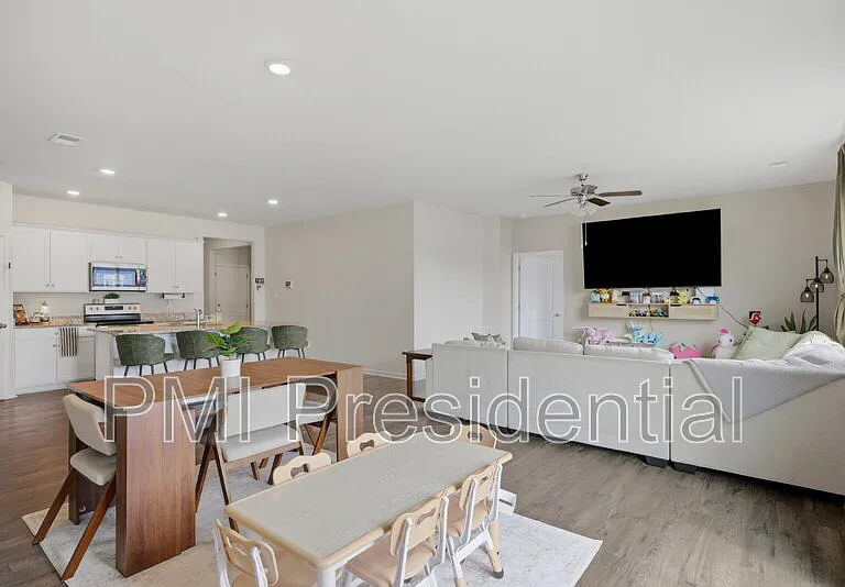 11070 Chappell Creek Cir — Photo 14