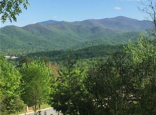 21 Fates Overlook Loop, Black Mountain, NC 28711