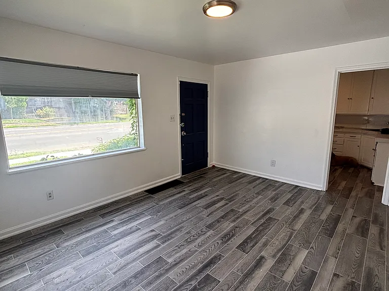 2034 S 1700 E — Photo 11