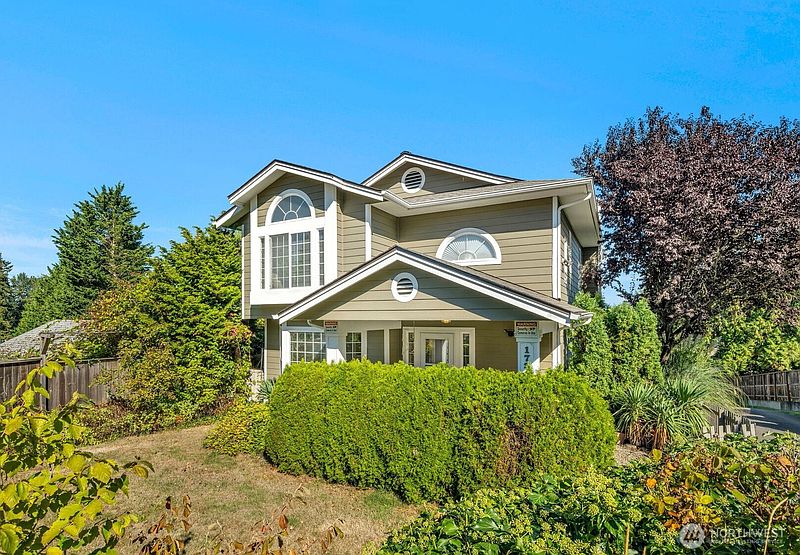 2nd image of 17336 Military Road S