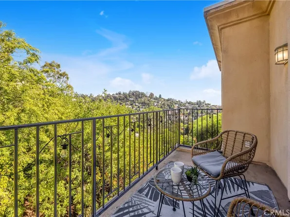 3822 Clayton Ave, Los Angeles, CA 90027