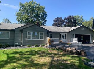 4088 Burgett Ln, Canfield, OH 44406