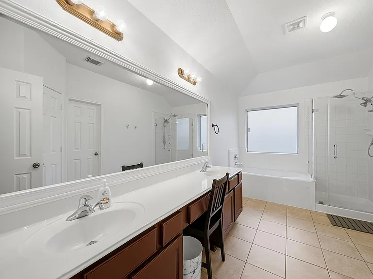 321 Preston Ln — Photo 25