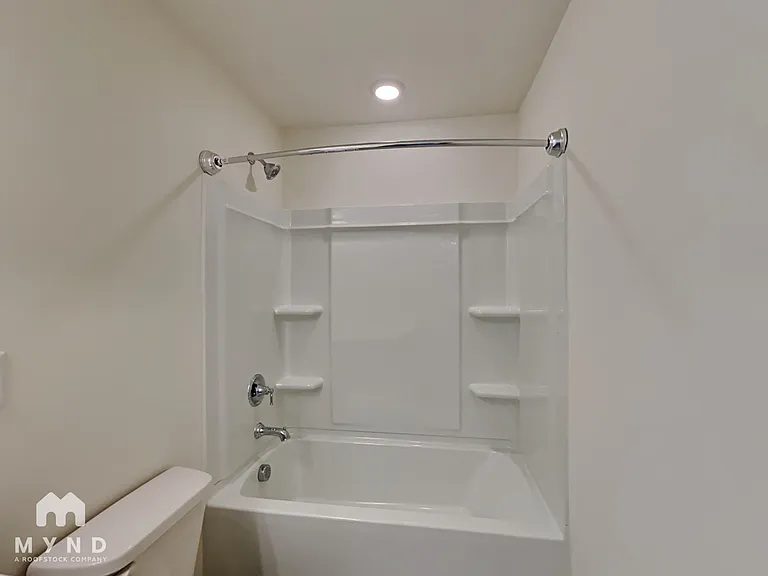1568 Banham Dr — Photo 24