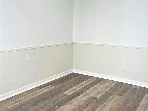 4th image of 2561 Colorado Blvd #6