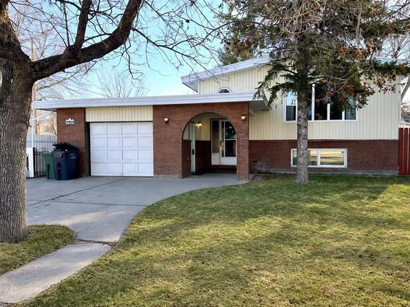 2309 W 21st St, Coaldale, AB T1M 1G7