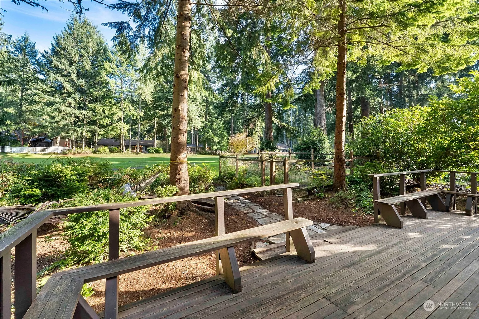 10805 Pioneer Drive photo 1