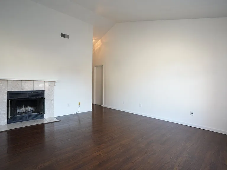 31 Golden Gate Cir — Photo 4
