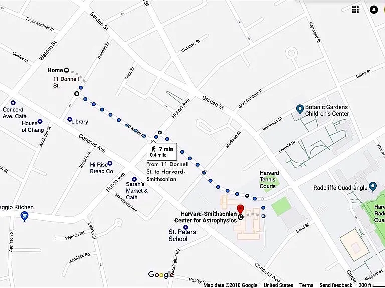 Neighborhood / Short walk to Harvard- Smithsonian Center for Astrophysics