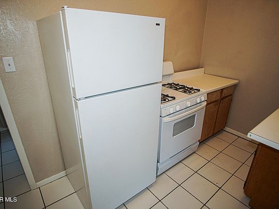 3rd image of 419 E Schuster Ave APT 4