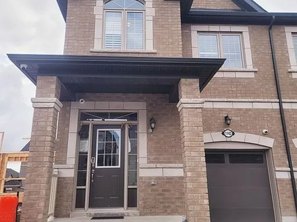 1143 Skyridge Blvd, Pickering, ON L1X 0M4