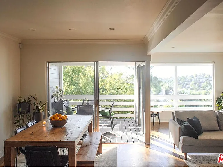 1112 Montecito Dr — Photo 5