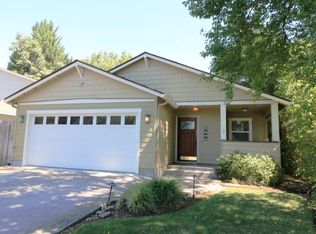 914 NW Birch St, Grants Pass, OR