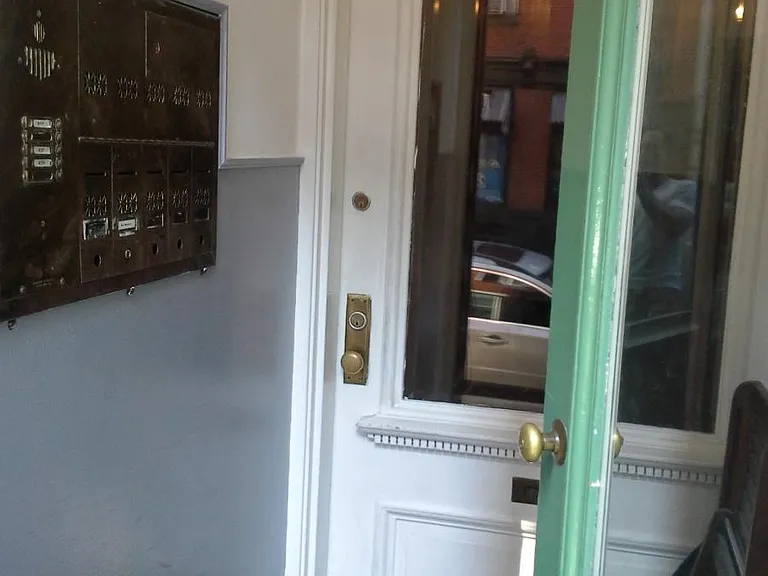 Bldg Entry