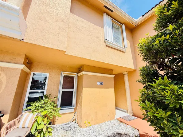 12317 NW 11th Street #1302, Miami, FL 33182