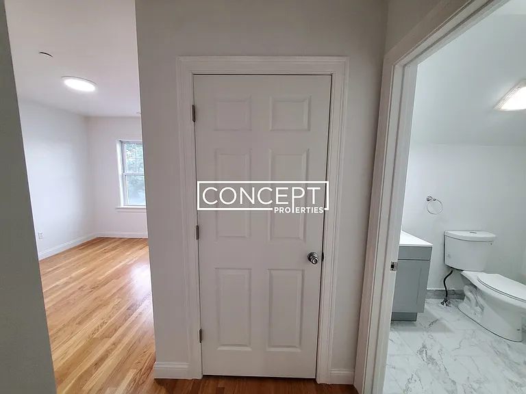 57 Circuit St #B — Photo 23