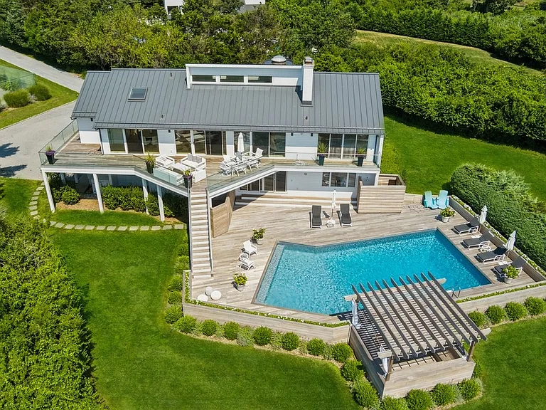 30 Tanners Neck Ln — Photo 1