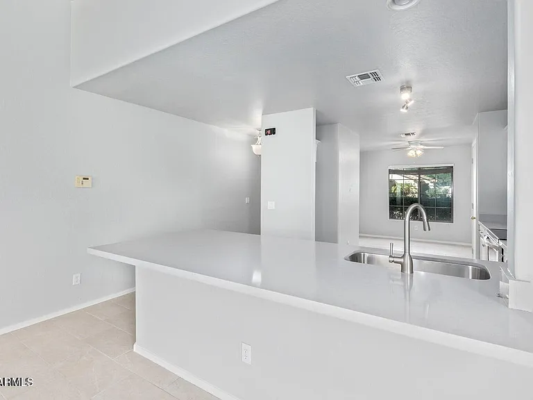 17715 W Redfield Rd — Photo 11