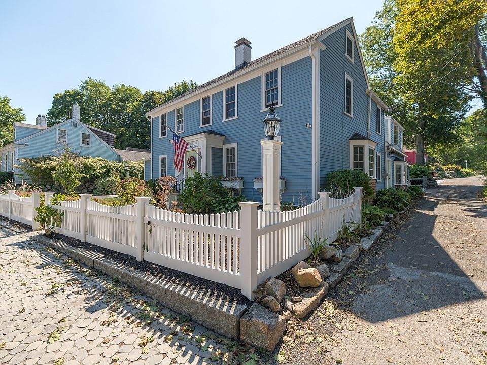 1st image of 4 South St #1
