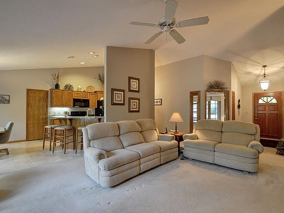 5th image of 8514 W Blackbird Ct