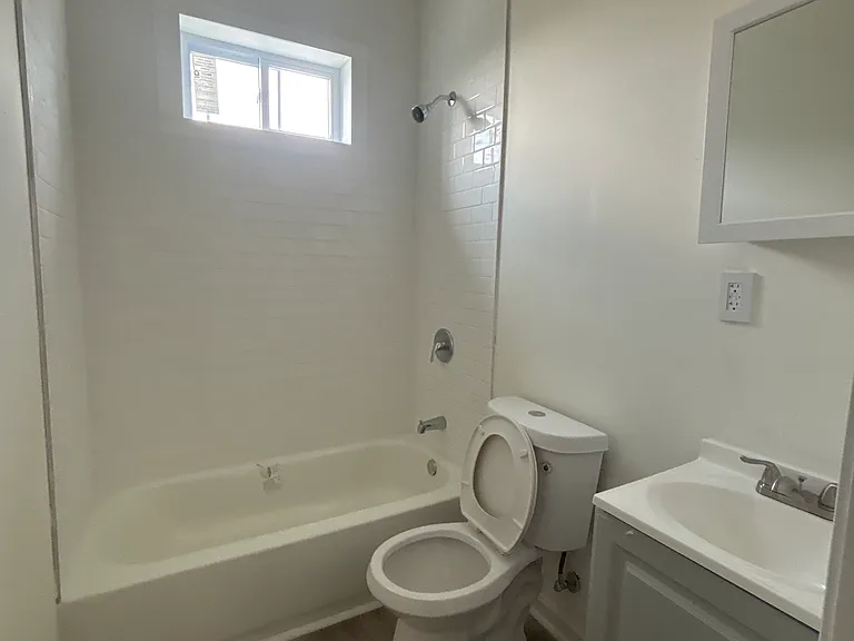 6117 Glenmore Ave #2 — Photo 2