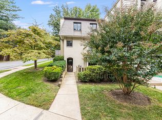 1634 Valencia Way #1, Reston, VA 20190