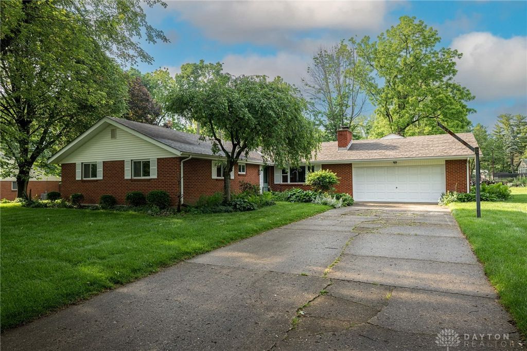 Real estate listing image