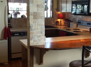 228 S Columbia Dr, Woodburn, OR 97071