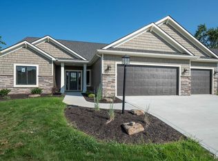 18764 Eisley Cv, Auburn, IN 46706