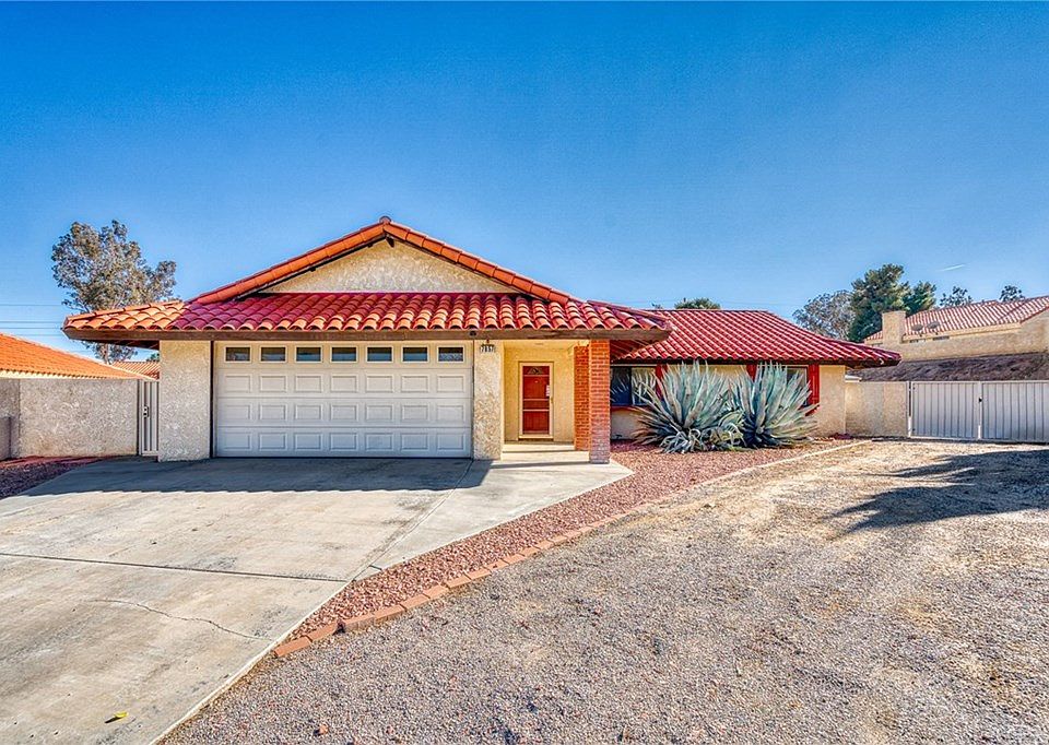 1st image of 7857 Baywood Cir