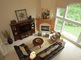 W315S3144 Harvest View Dr, Waukesha, WI 53189