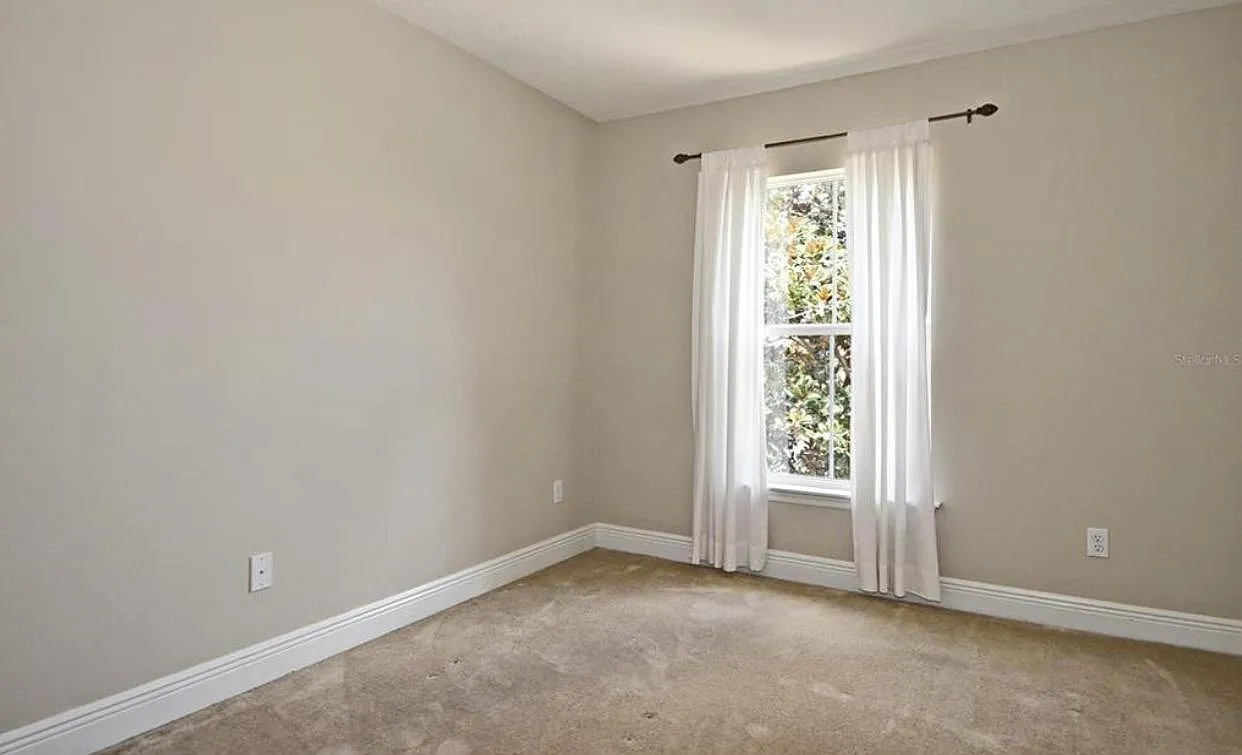 3 bed, 2.5 bath, 1656 sqft, $2,700 — Photo 2