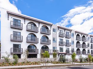 1338 N Formosa Ave, Los Angeles, CA 90046