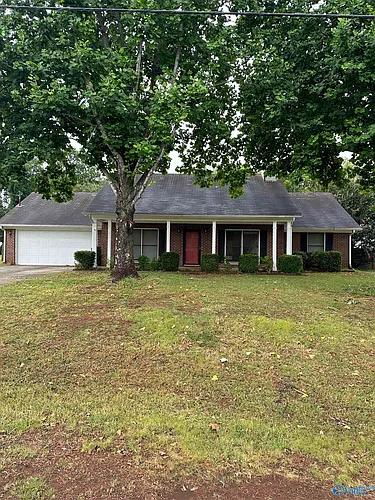 161 NW Raspberry Way Photo 1