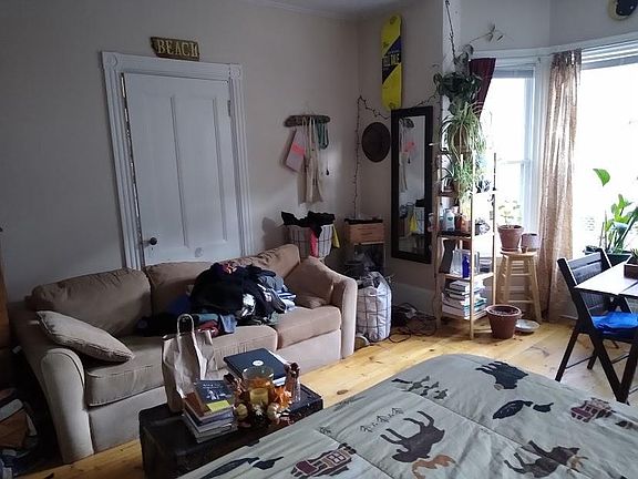 Living Room (used as 4th Bedroom)