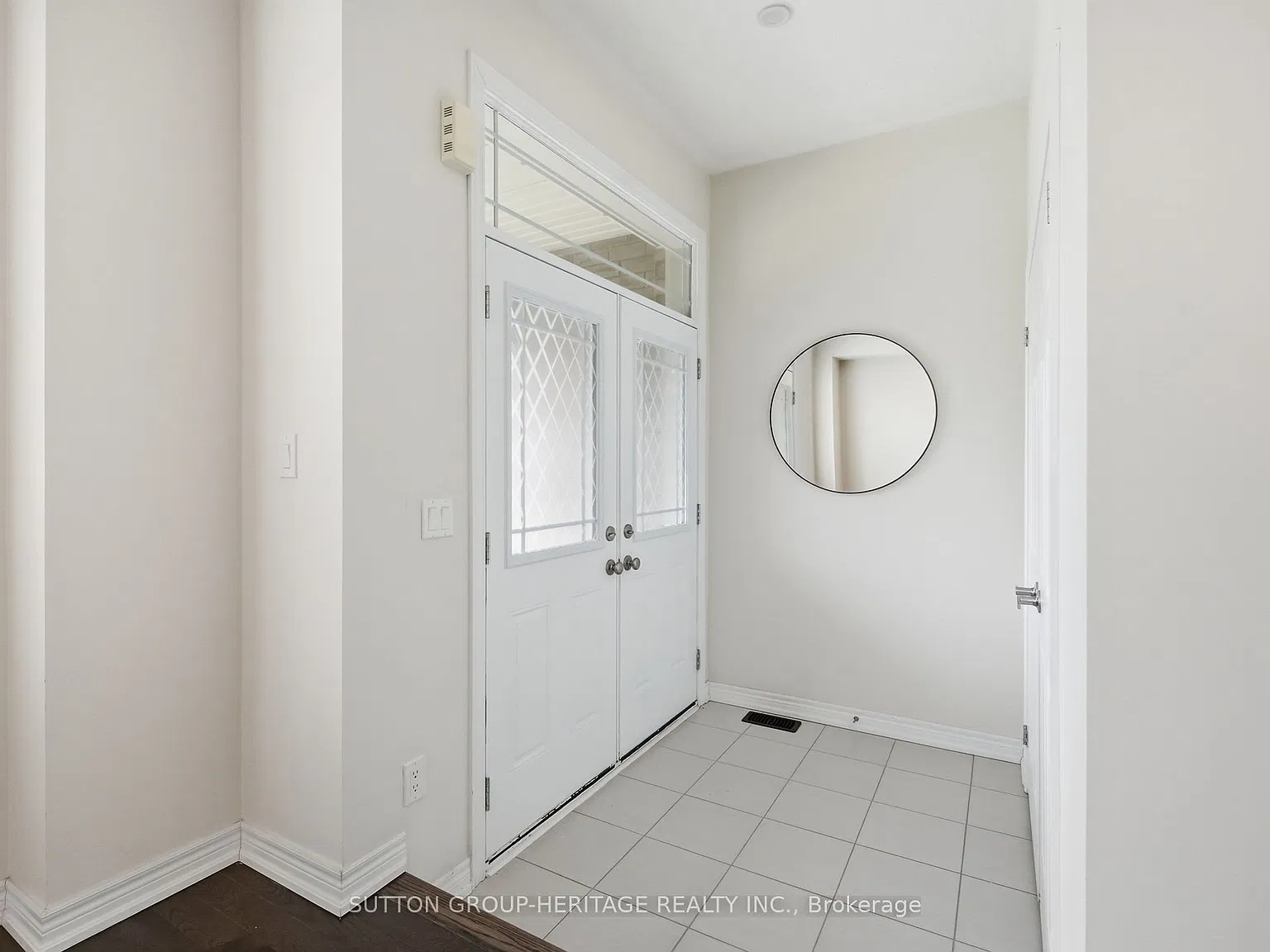 5 bed, $3,200 — Photo 2