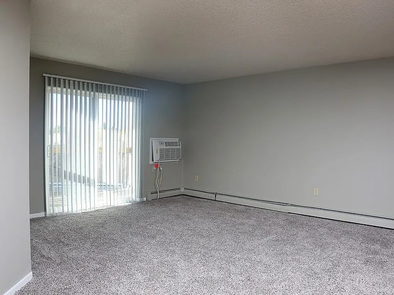 Ridgeview Apartments — Photo 3