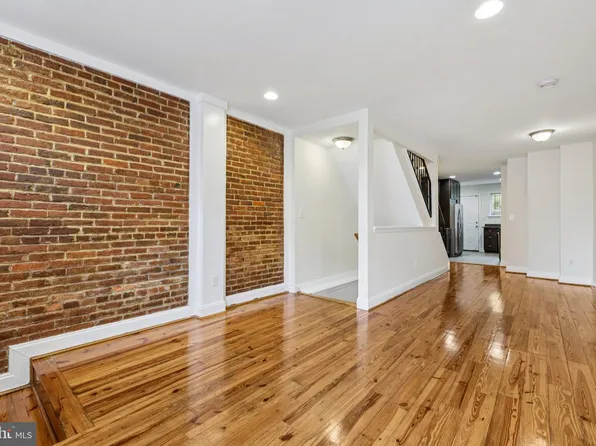 1603 W Pratt St, Baltimore, MD 21223