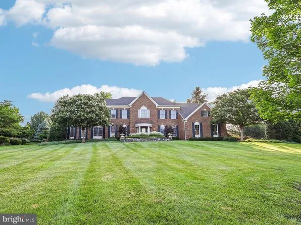19879 Mellon Cir, Ashburn, VA 20147
